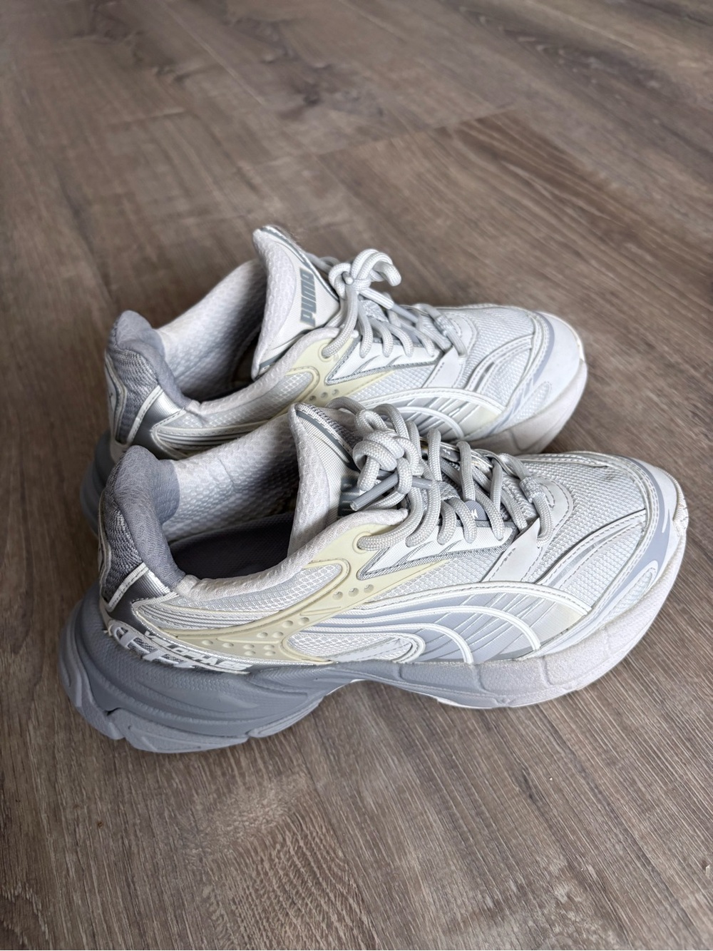 Puma Velophasis 372.5 Y2K chunky / retro runner Feather Grey / Grey Fog